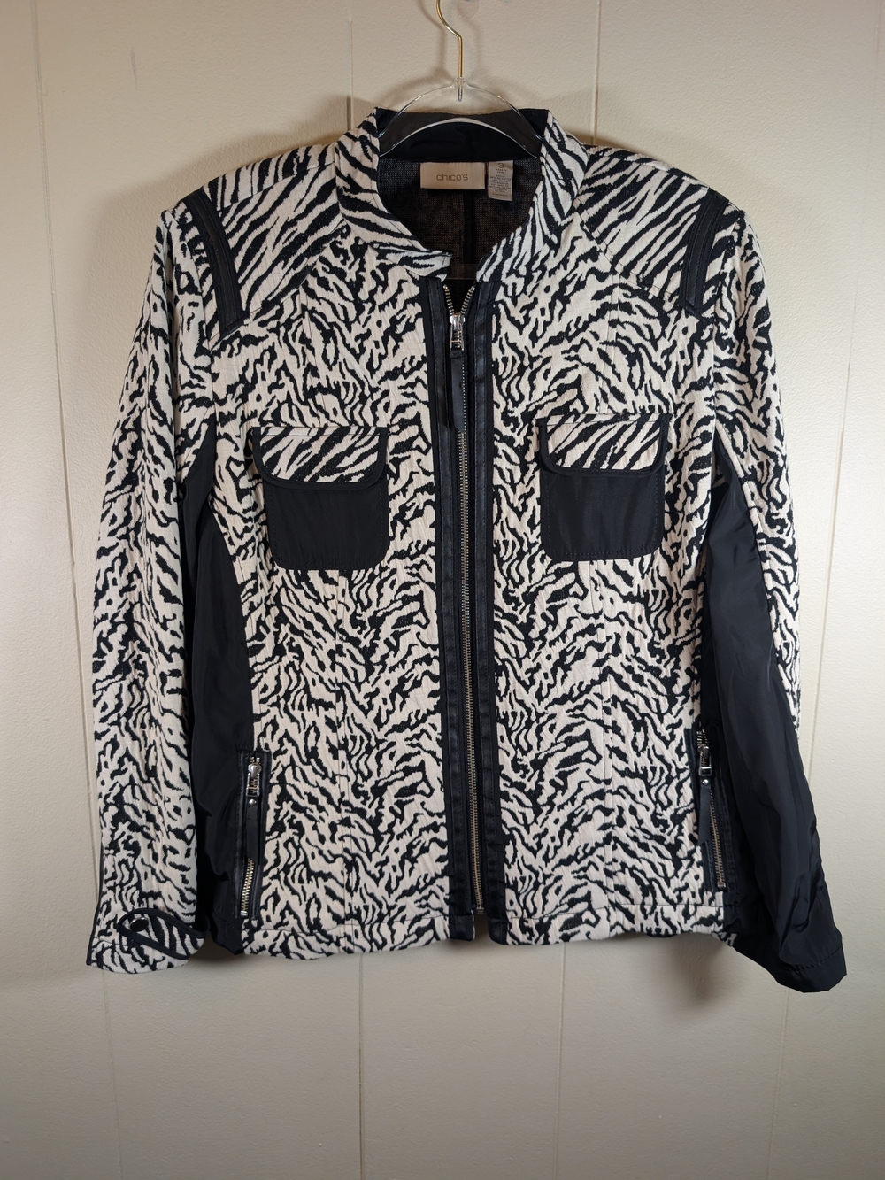 Chico's Size 3 Zebra Animal Print Moto Jacket Black White Zip Stretch
